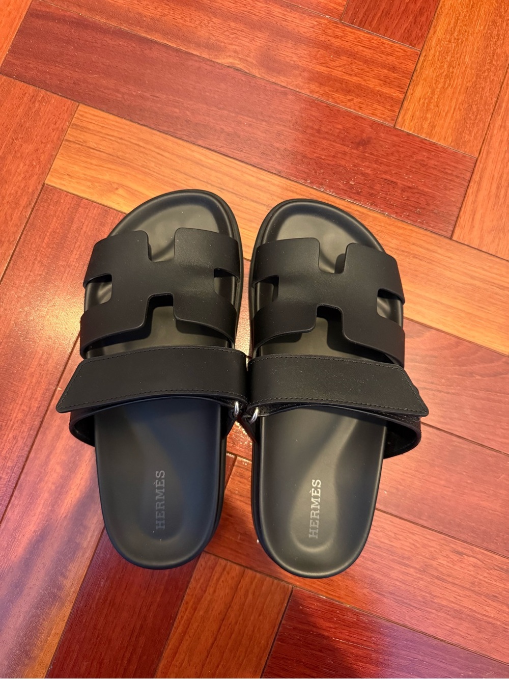 Hermes Noir Chypre sandal - Black size 365
